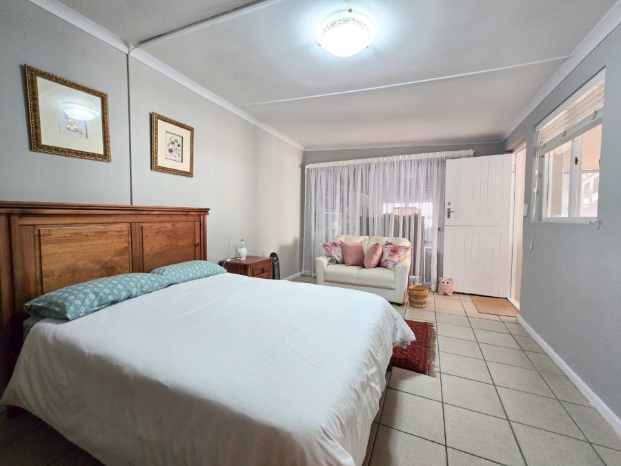 4 Bedroom Property for Sale in Stilbaai Wes Western Cape